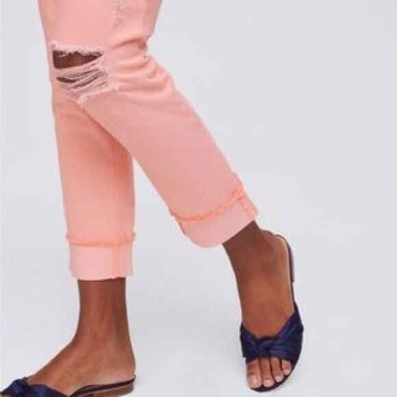Loft Boyfriend Jeans in Icy Peach - Picture 3 of 11